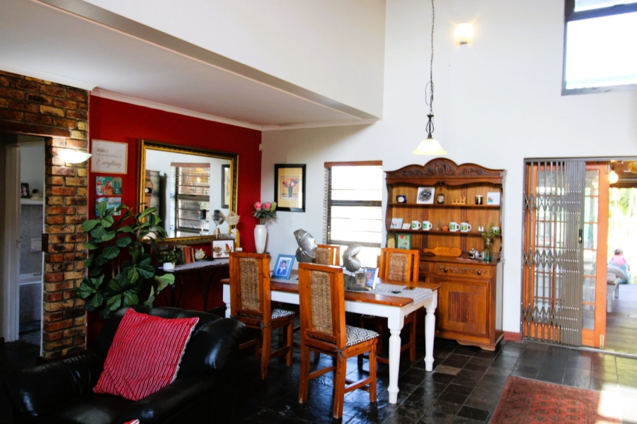 5 Bedroom Property for Sale in Gonubie North Eastern Cape